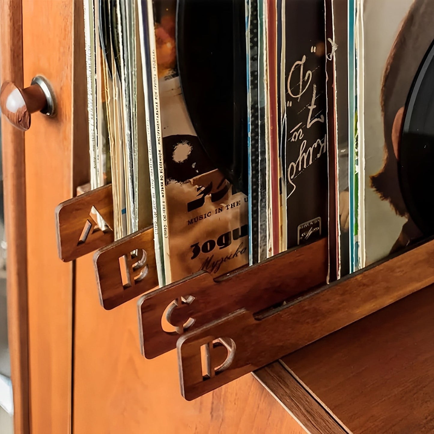 Qenwkxz 26 Pcs Vinyl Record Dividers Wooden Record Dividers Alphabetical A-Z Vinyl Record Storage Dividers Horizontal and Vertical Record Holder Organizer Guides for CD DVD Media Book Shelf Storage